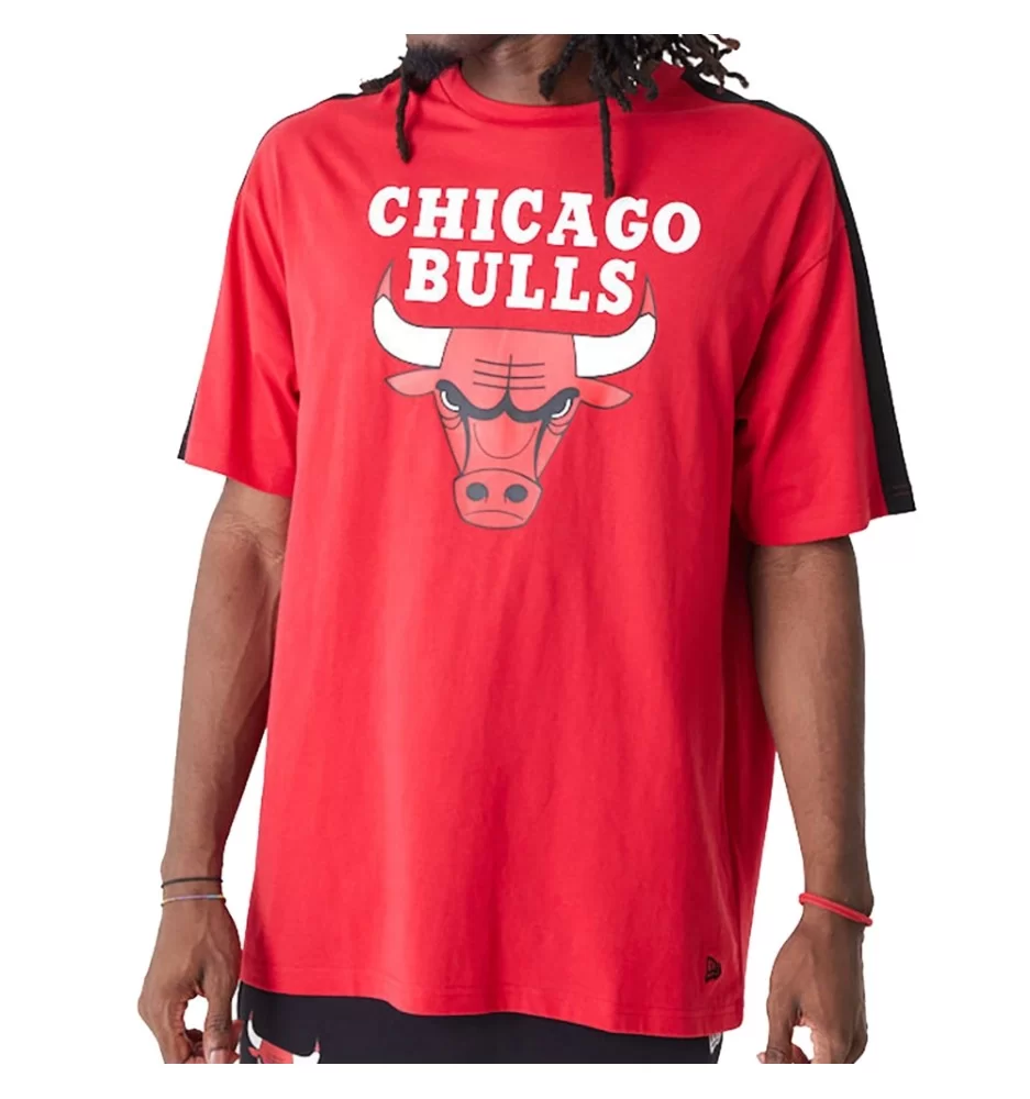 New Era T-shirt Oversize Colour Block Nba Chicago Bulls Rosso E Nero 60416361