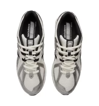 New Balance Scarpe 1906R Bianco Argento Nero | New Balance | 