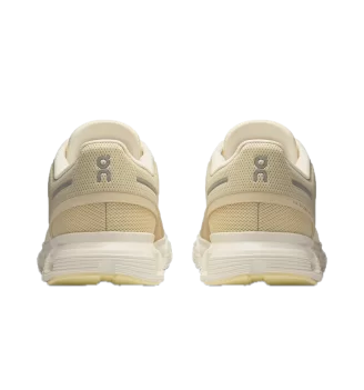 On Running Scarpe Cloud 6 Castor Ivory Giallo | On Running | 